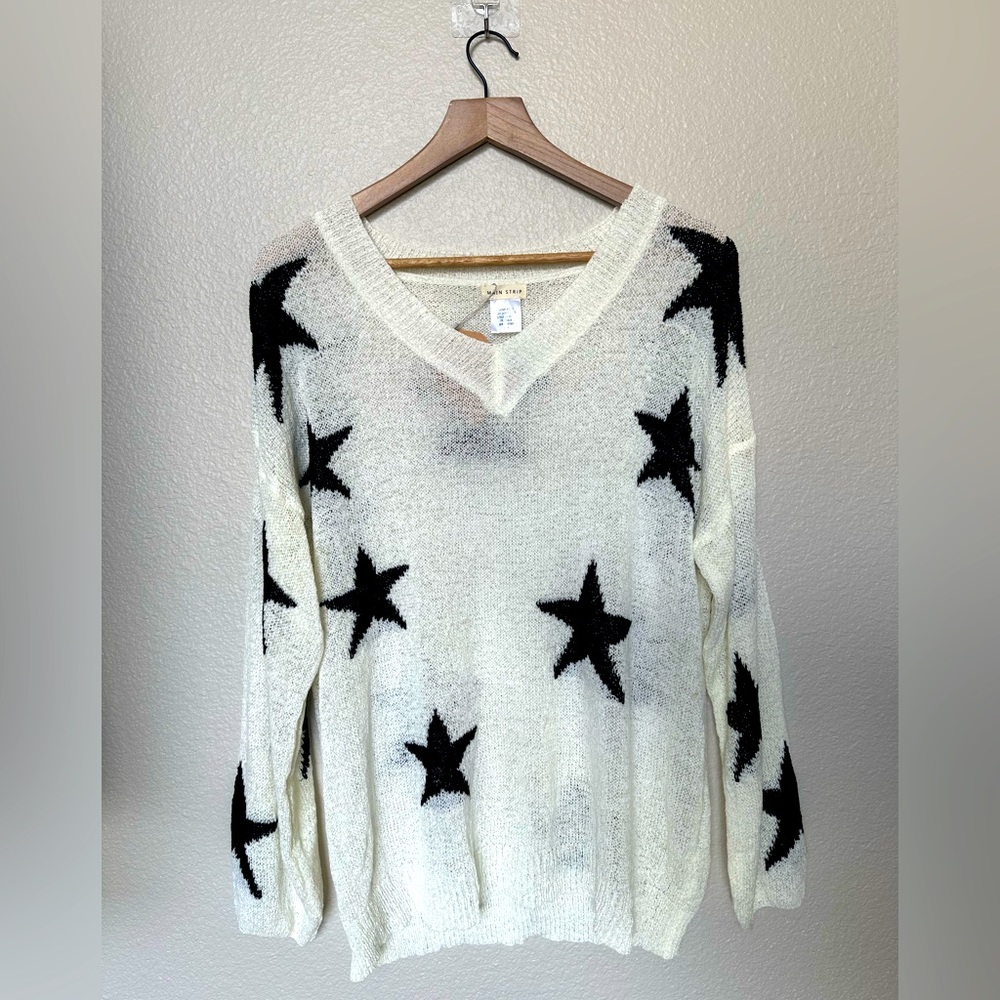 Main Strip Black & White V-Neck Lightweight Knit Sweater – Size M | NWT